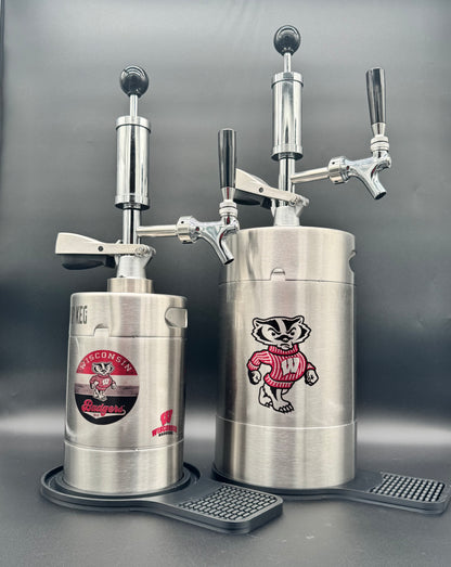 5 liter Wisconsin Badger (large) customized Pump Keg, standard tap, keg opener, drip tray, 26 cocktail recipes, 16 shot recipes all included. Packed nicely in a gift box for your favorite   Badger’s fan. Holds 30-35 cocktails or 169 fluid ounces. 